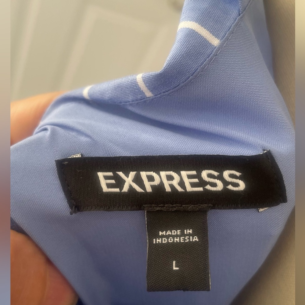 🆕 EXPRESS Blue Striped Maxi Dress - Picture 12 of 13